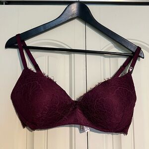 NWT Victoria’s Secret Purple Bra